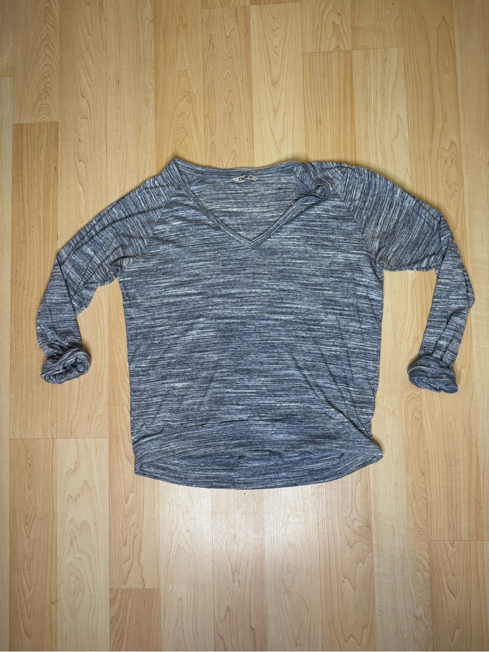 TNA Heathered Gray V-Neck Long Sleeve Top